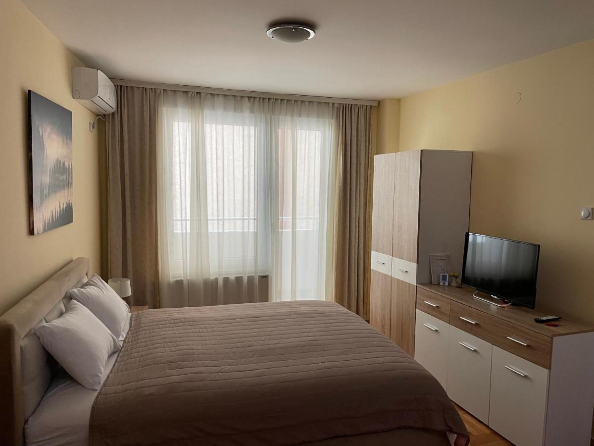 Trident Apartments 2 Ni Buitenkant foto