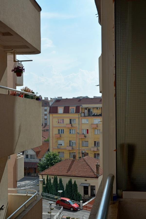 Trident Apartments 2 Ni Buitenkant foto