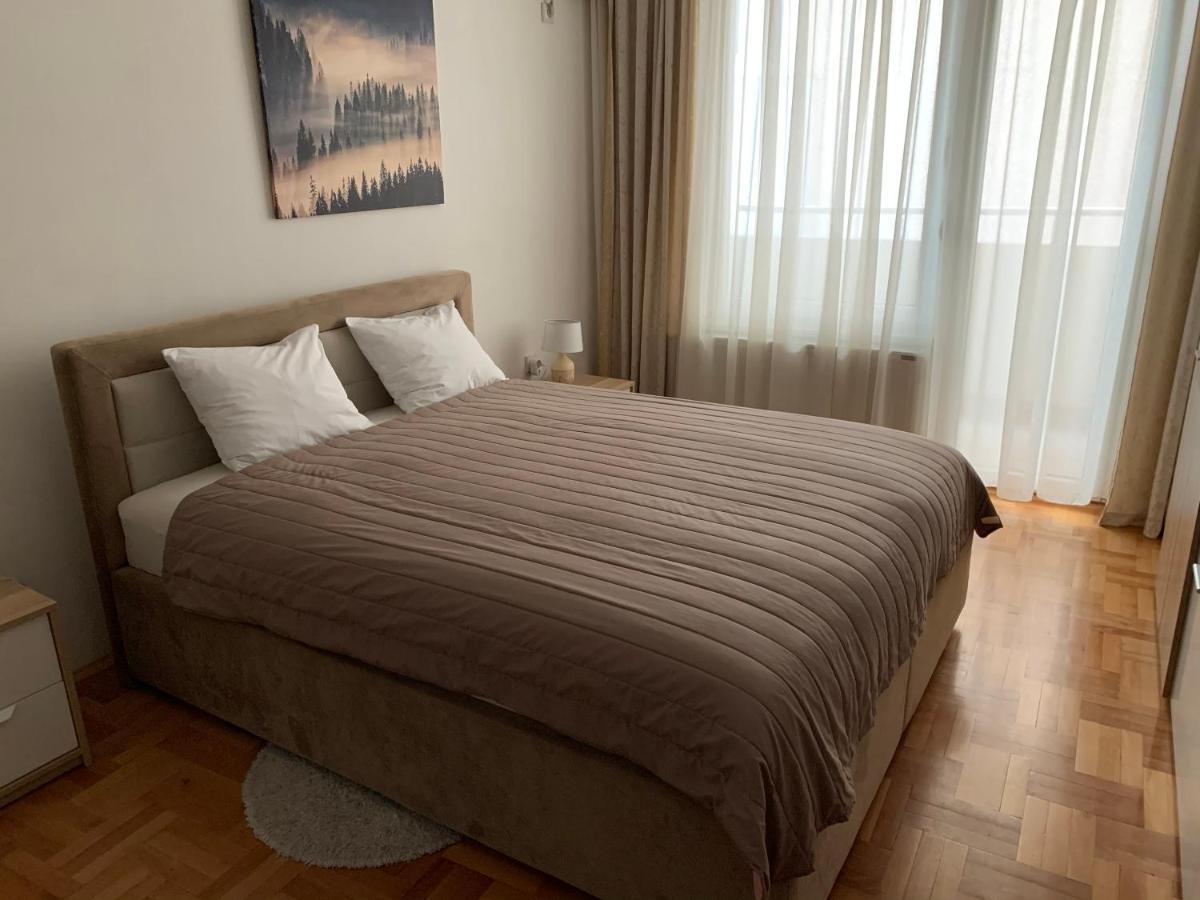Trident Apartments 2 Ni Buitenkant foto